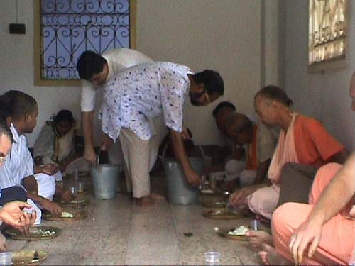 24_prasadseva