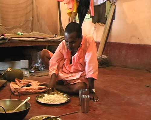 21_spdacharyyamaharaj_manag