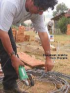 d016