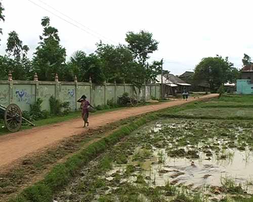 02_ashram_boundary_wall